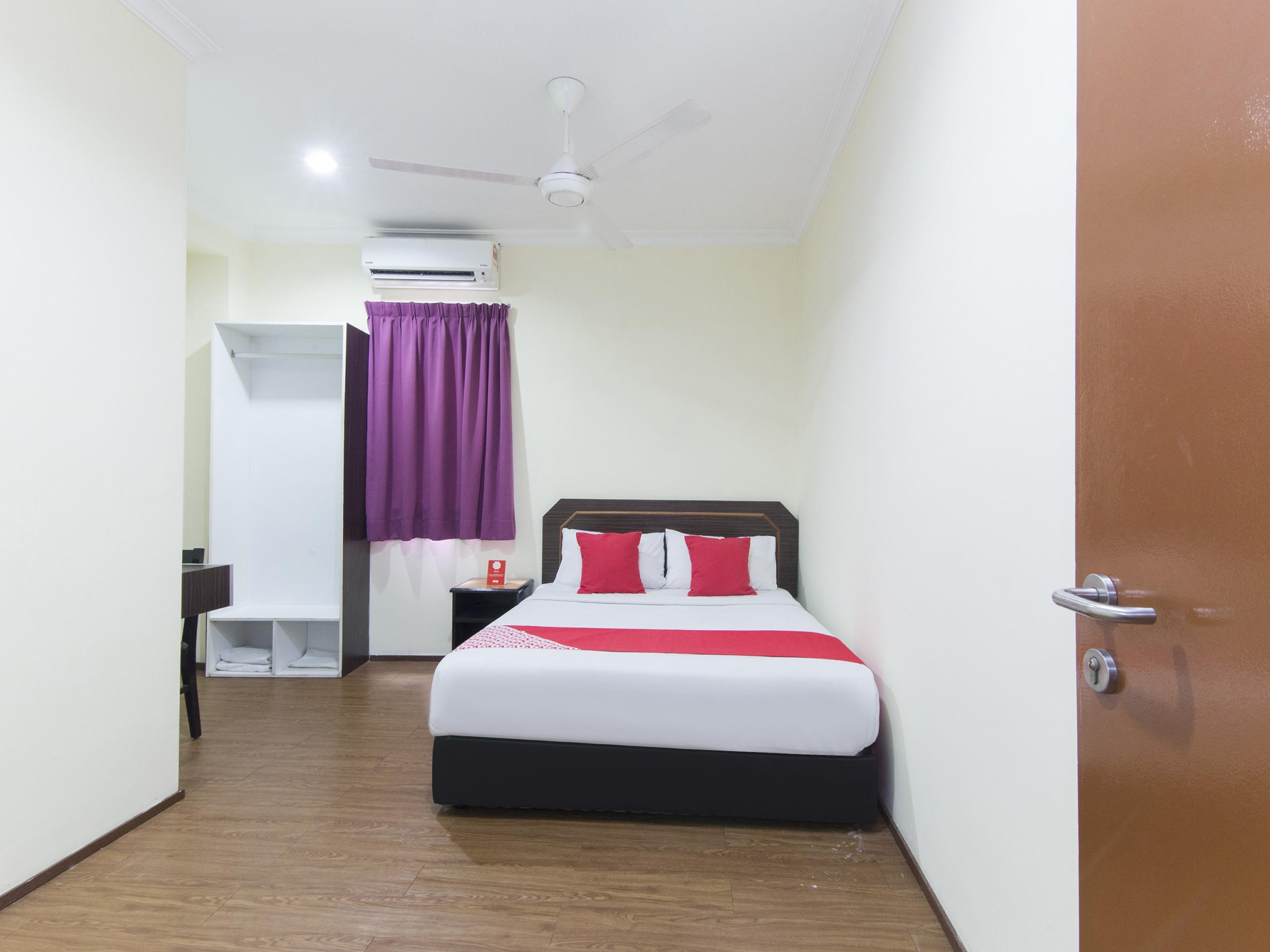 Oyo 327 Buddys Hotel Куала-Лумпур Екстер'єр фото
