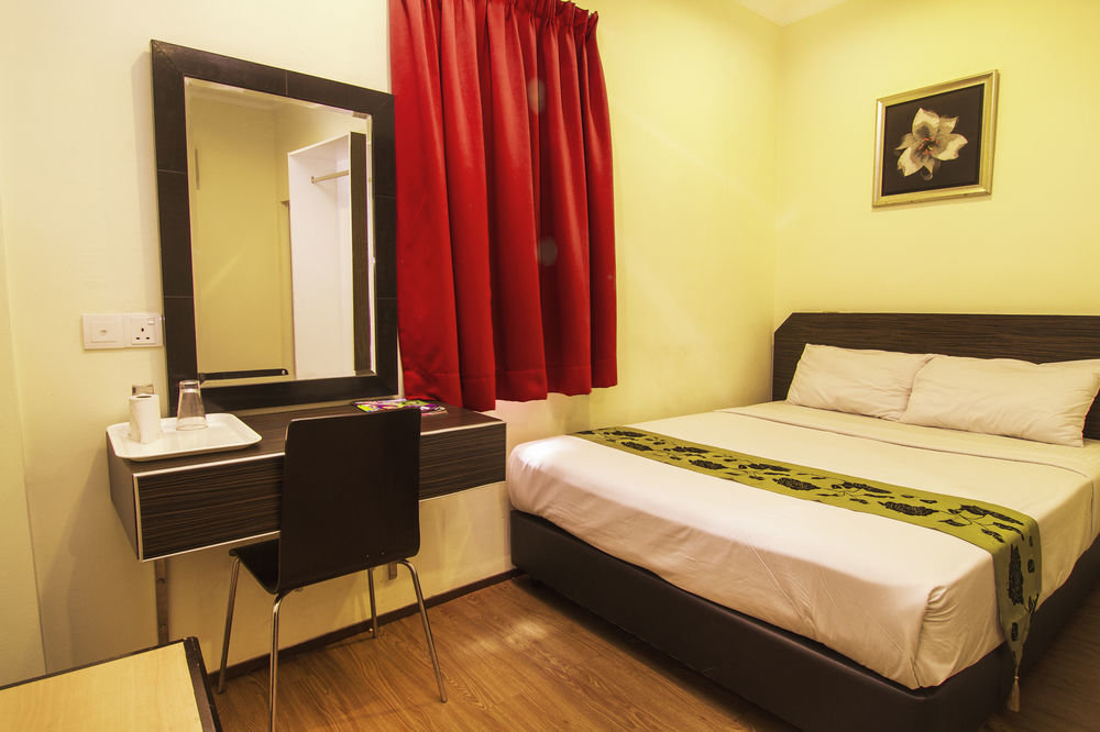 Oyo 327 Buddys Hotel Куала-Лумпур Екстер'єр фото