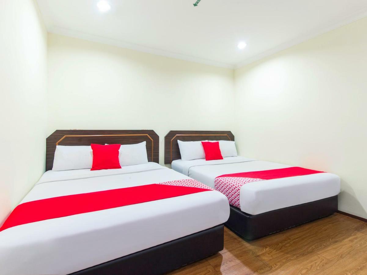 Oyo 327 Buddys Hotel Куала-Лумпур Екстер'єр фото