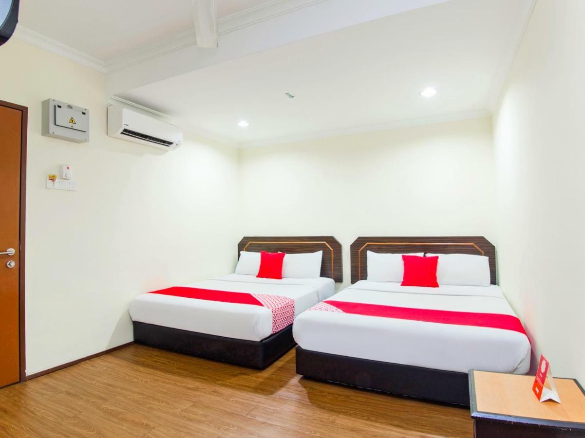 Oyo 327 Buddys Hotel Куала-Лумпур Екстер'єр фото